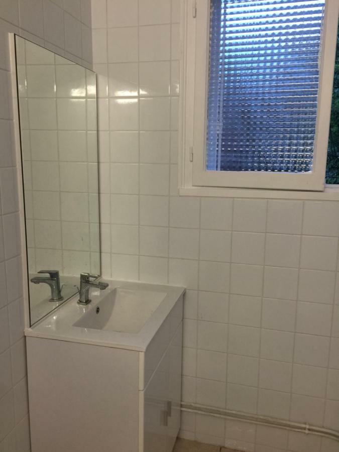 Lori Hostel Bobigny Luaran gambar