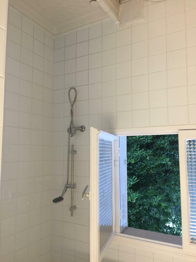 Lori Hostel Bobigny Luaran gambar